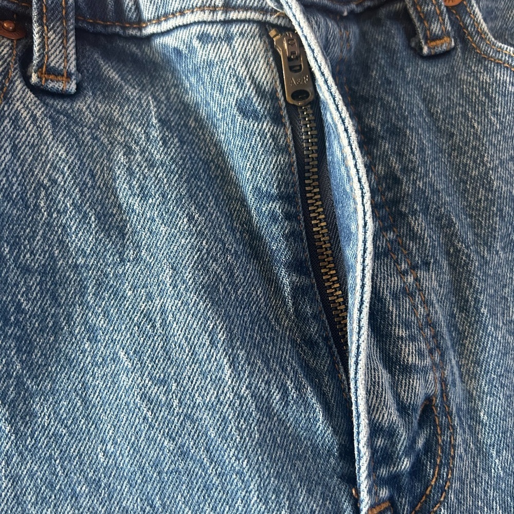 Abercrombie High Rise Skinny Jeans 27 / 4R | Light Wash Raw Hem - Picture 6 of 10
